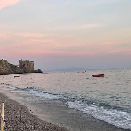 Appartamento 10 M Dal Mare Casa Da Zia Lena Maiori Buitenkant foto