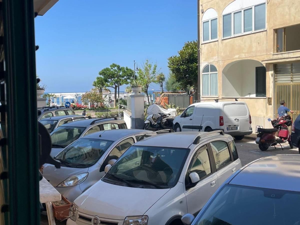 Appartamento 10 M Dal Mare Casa Da Zia Lena Maiori Buitenkant foto